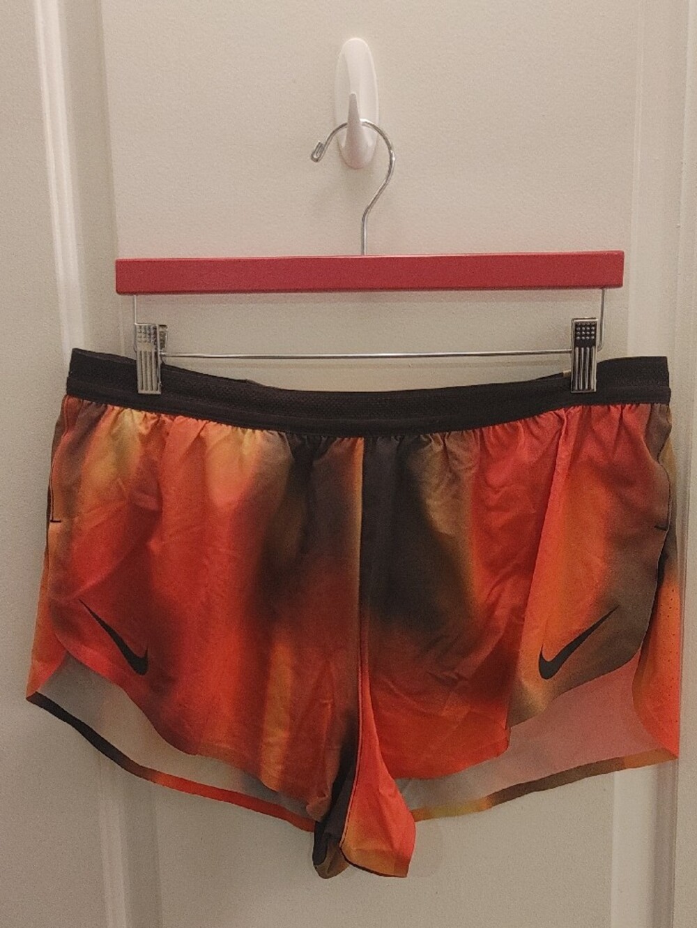 Nike Running Men's Red Flame Pattern 2" Dri-Fit Advanced Shorts - Large